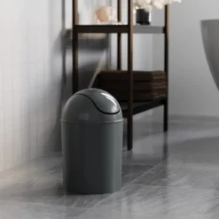 1,25-gallons miniavfallsbehållare med svänglock - Liten soptunna för