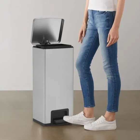vidaXL Soptunna med pedal anti-fingeravtryck 30L silver rostfritt stål Silver